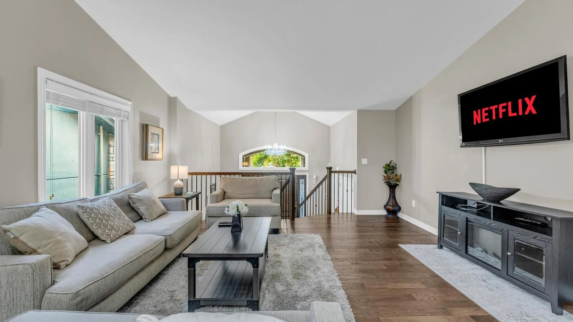 Feriehus Royal Luxury - Home Mins From Falls With Pool Table Niagara Falls